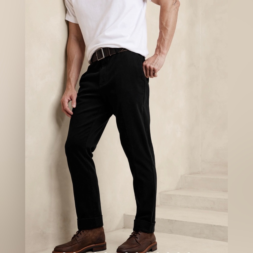 Banana republic men’s non-iron tailored fit pants, size 33/30 black